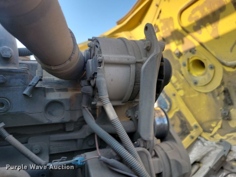 image for item ML9520 2008 Elgin Pelican Series NP  sweeper