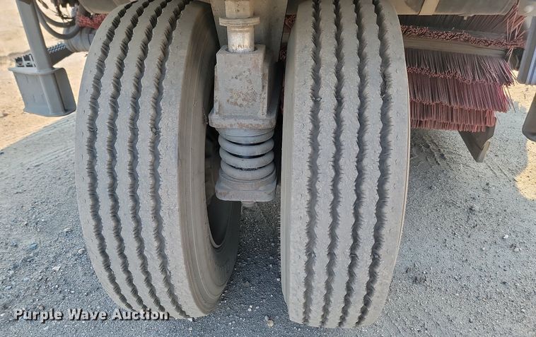 image for item ML9520 2008 Elgin Pelican Series NP  sweeper