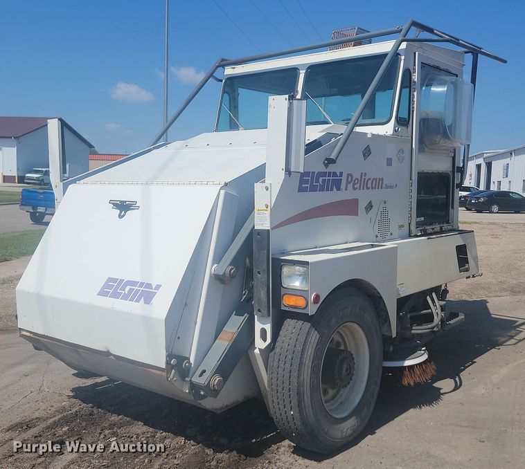 image for item ML9523 Elgin Pelican Series P  sweeper
