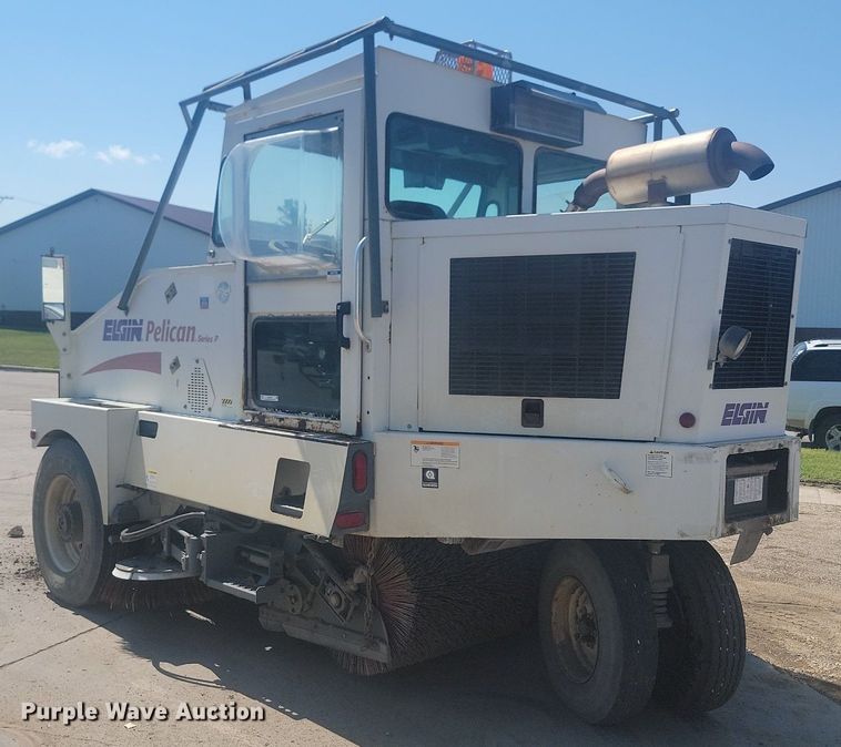 image for item ML9523 Elgin Pelican Series P  sweeper