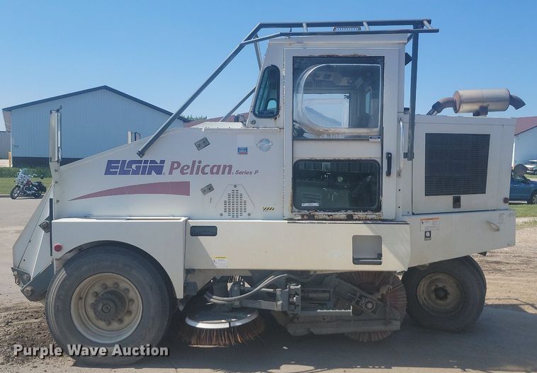 image for item ML9523 Elgin Pelican Series P  sweeper