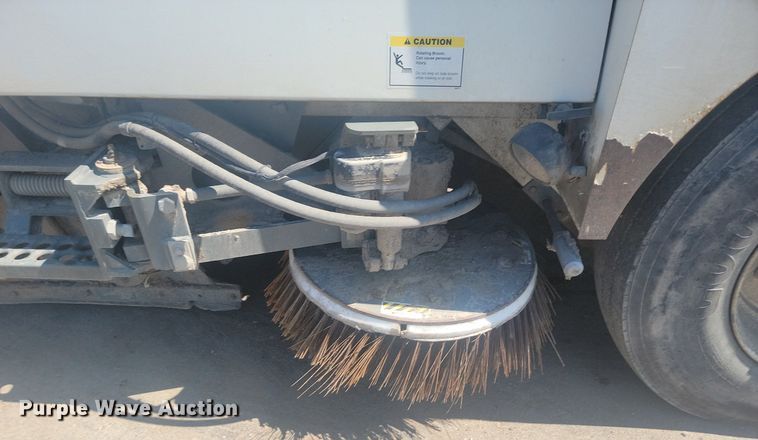 image for item ML9523 Elgin Pelican Series P  sweeper