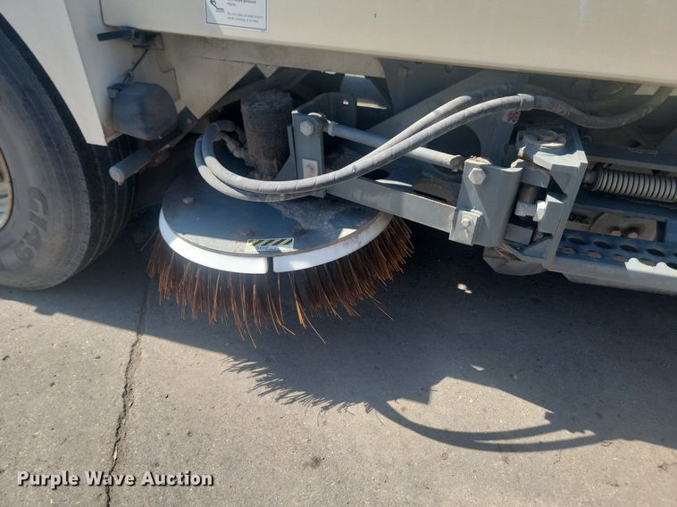 image for item ML9523 Elgin Pelican Series P  sweeper