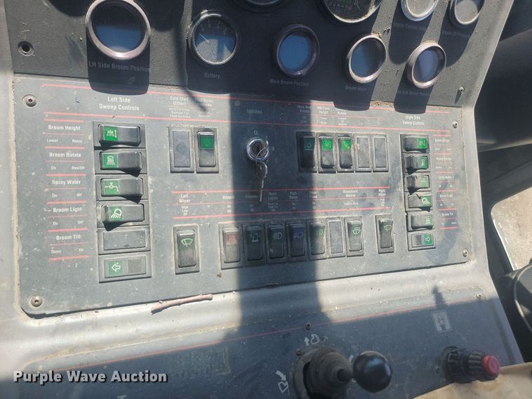 image for item ML9523 Elgin Pelican Series P  sweeper