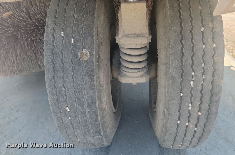 image for item ML9523 Elgin Pelican Series P  sweeper