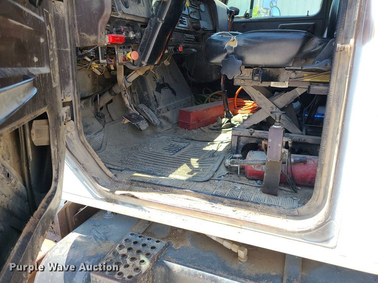 image for item MO9907 1989 International F2554  dump truck