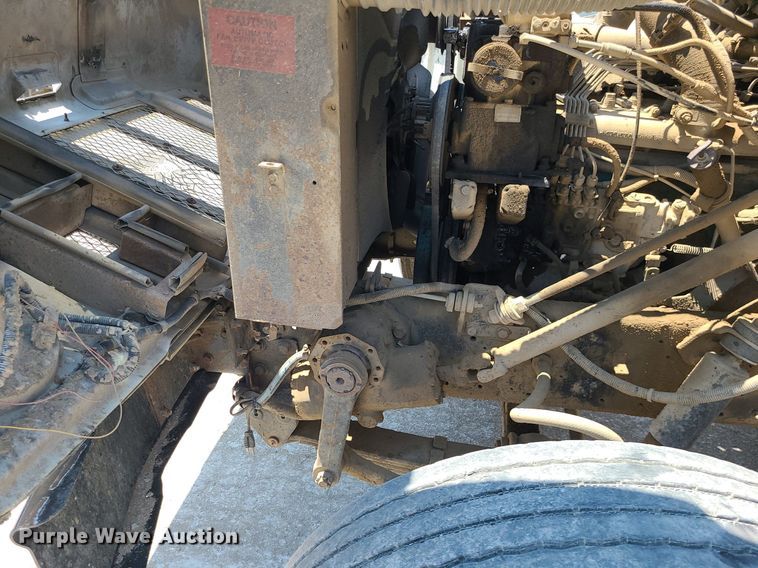 image for item MO9907 1989 International F2554  dump truck