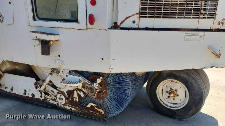 image for item MO9982 Elgin White Wing  street sweeper