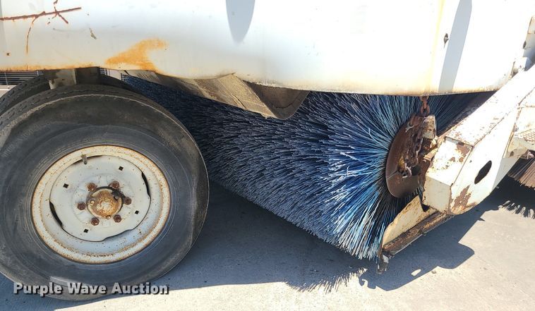 image for item MO9982 Elgin White Wing  street sweeper