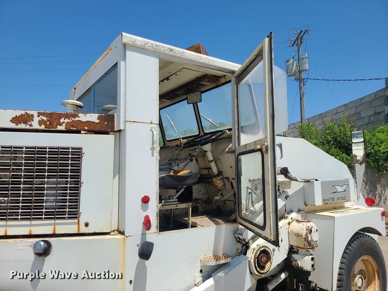 image for item MO9982 Elgin White Wing  street sweeper