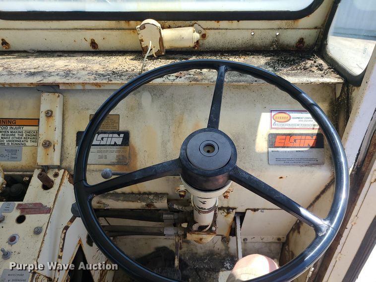 image for item MO9982 Elgin White Wing  street sweeper