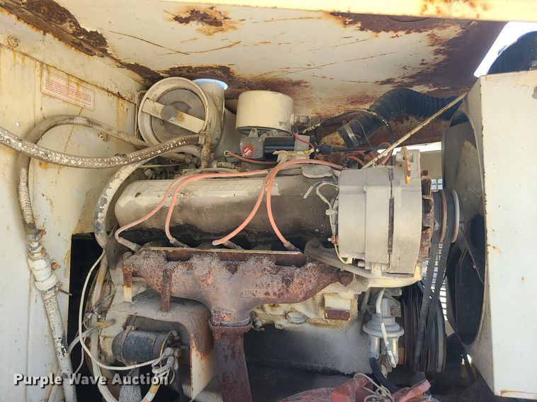 image for item MO9982 Elgin White Wing  street sweeper