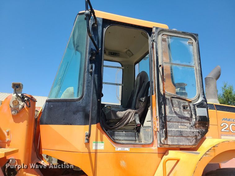 image for item MO9987 2007 Doosan MEGA200-V  wheel loader