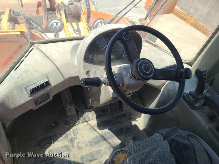 image for item MO9987 2007 Doosan MEGA200-V  wheel loader