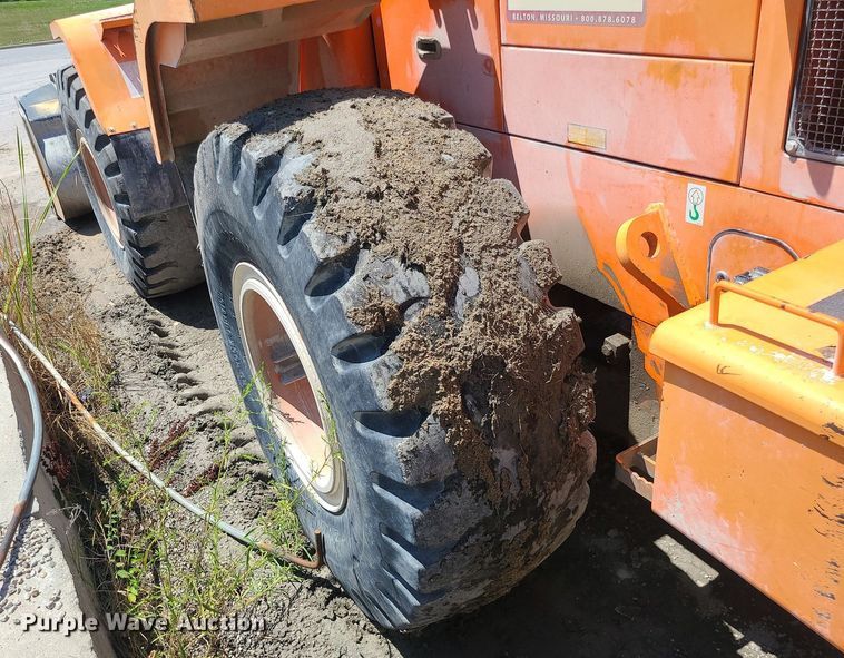 image for item MO9987 2007 Doosan MEGA200-V  wheel loader