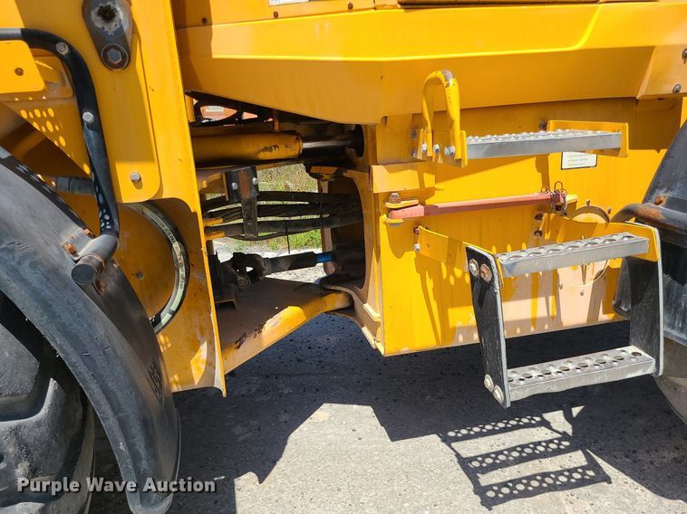 image for item MO9988 1997 JCB 416B  wheel loader