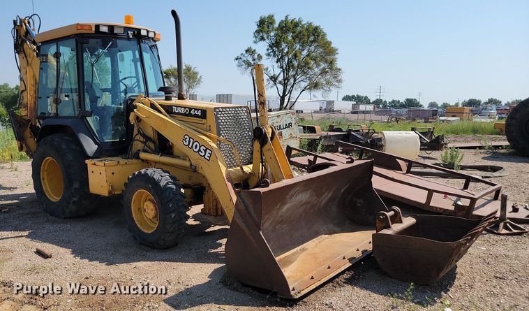 image for item MY9015 1998 John Deere 310SE  backhoe