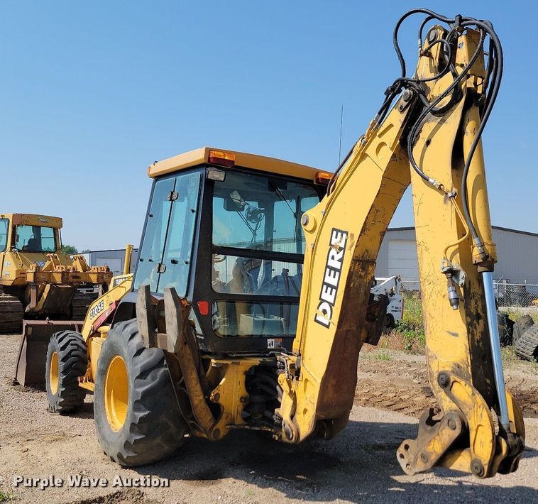 image for item MY9015 1998 John Deere 310SE  backhoe