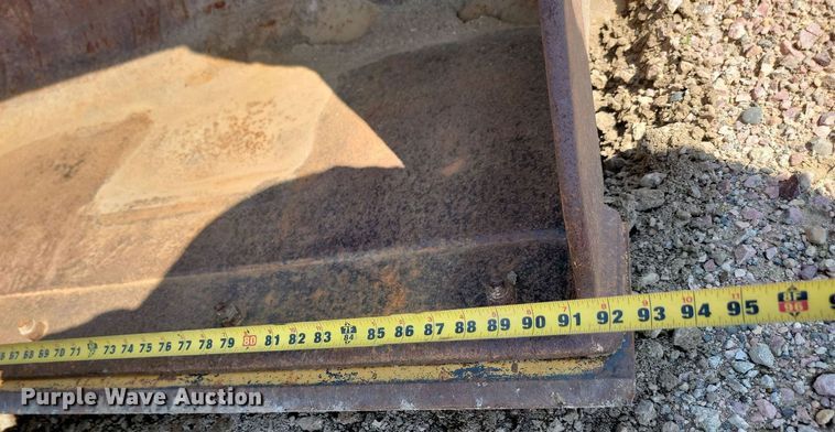 image for item MY9015 1998 John Deere 310SE  backhoe