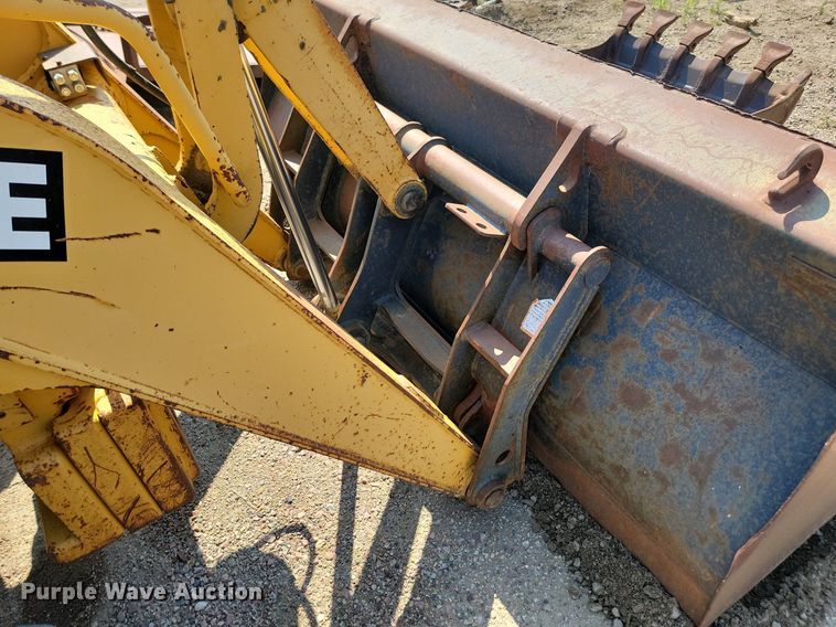 image for item MY9015 1998 John Deere 310SE  backhoe