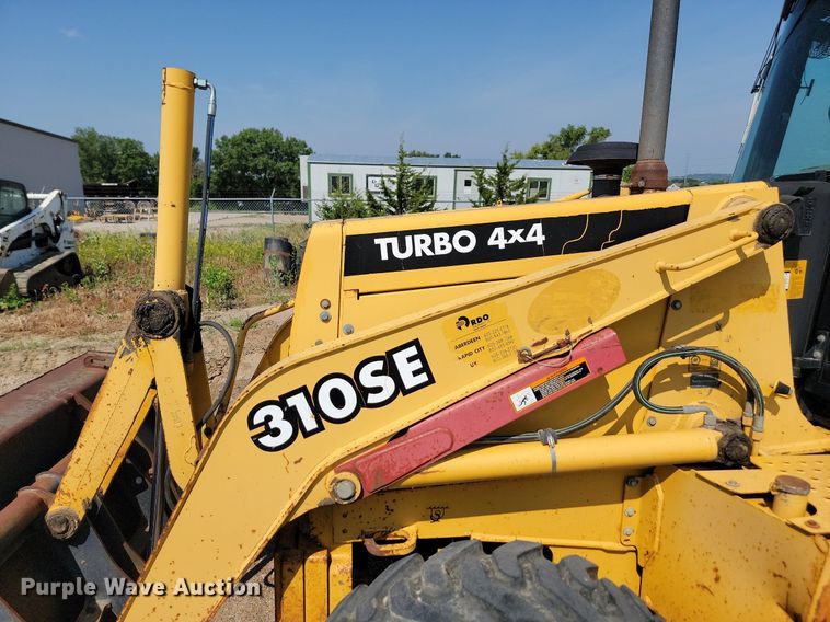 image for item MY9015 1998 John Deere 310SE  backhoe
