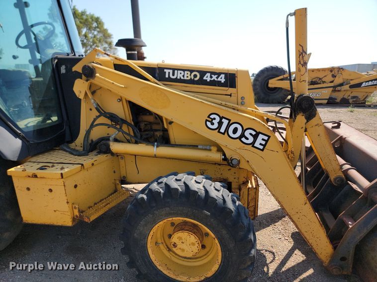 image for item MY9015 1998 John Deere 310SE  backhoe
