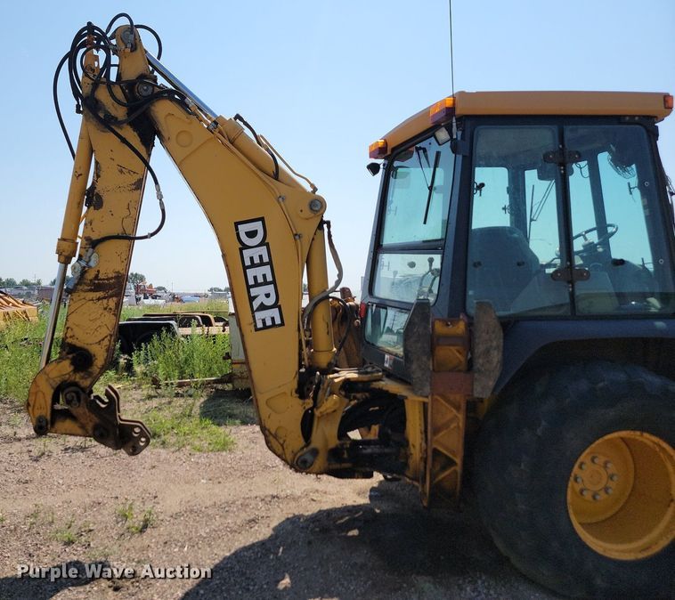 image for item MY9015 1998 John Deere 310SE  backhoe
