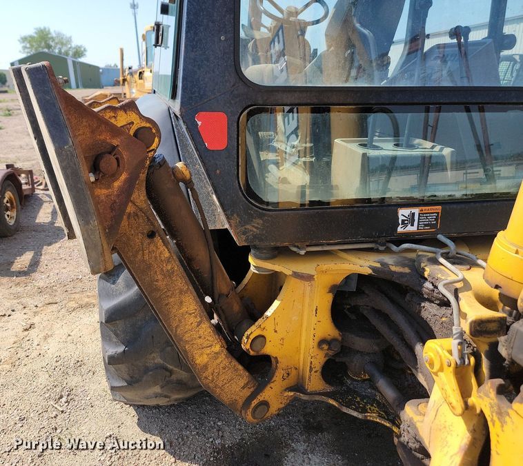 image for item MY9015 1998 John Deere 310SE  backhoe