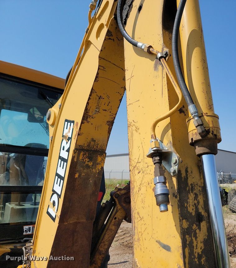 image for item MY9015 1998 John Deere 310SE  backhoe