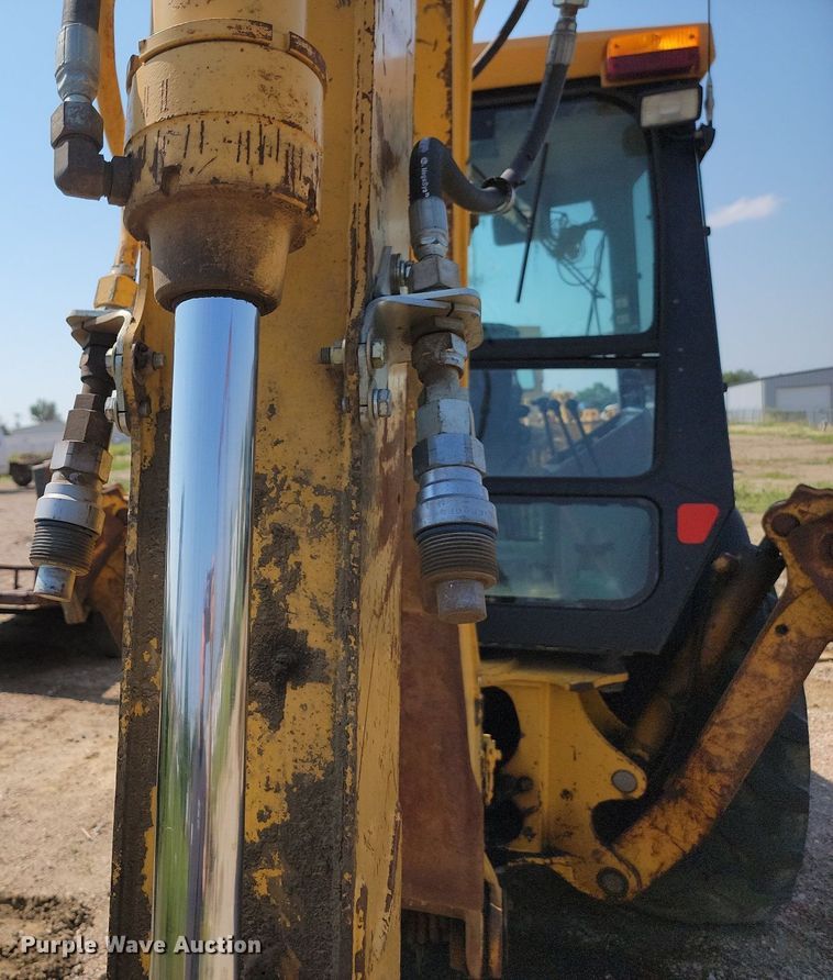 image for item MY9015 1998 John Deere 310SE  backhoe