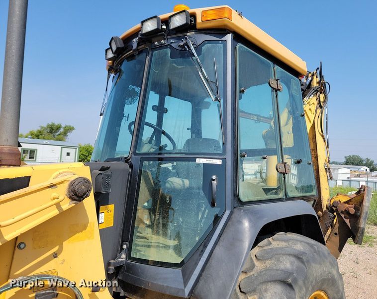 image for item MY9015 1998 John Deere 310SE  backhoe