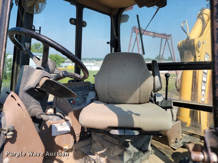 image for item MY9015 1998 John Deere 310SE  backhoe