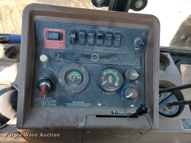 image for item MY9015 1998 John Deere 310SE  backhoe