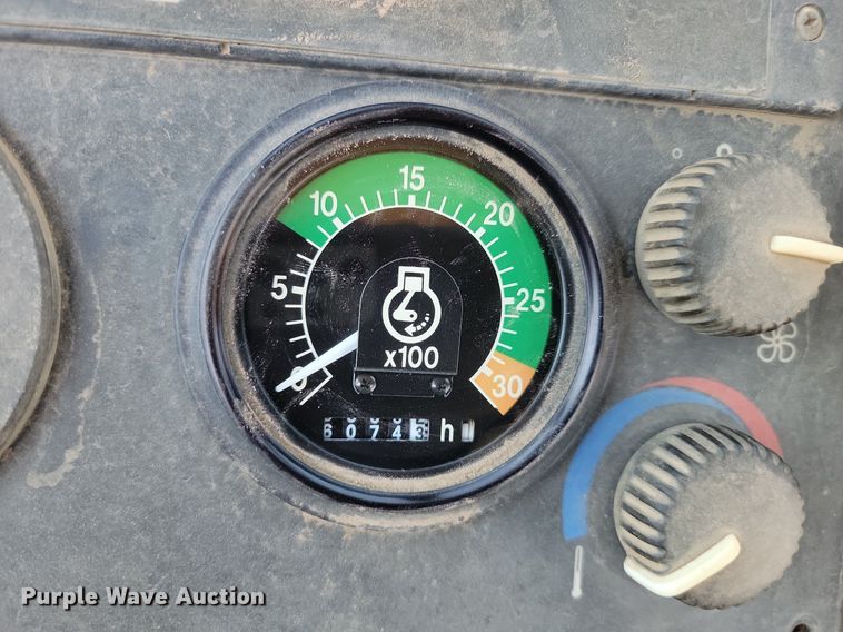 image for item MY9015 1998 John Deere 310SE  backhoe