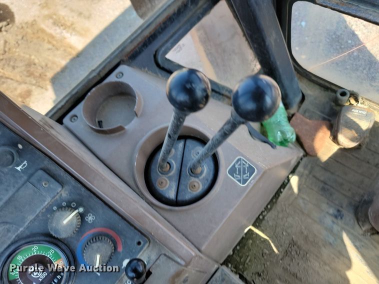 image for item MY9015 1998 John Deere 310SE  backhoe