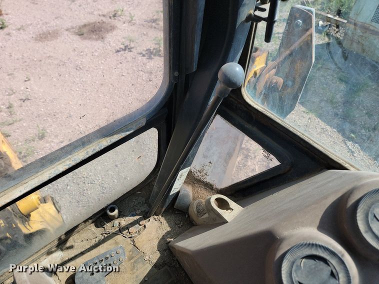 image for item MY9015 1998 John Deere 310SE  backhoe