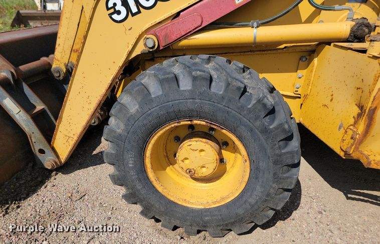 image for item MY9015 1998 John Deere 310SE  backhoe