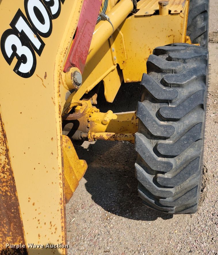 image for item MY9015 1998 John Deere 310SE  backhoe