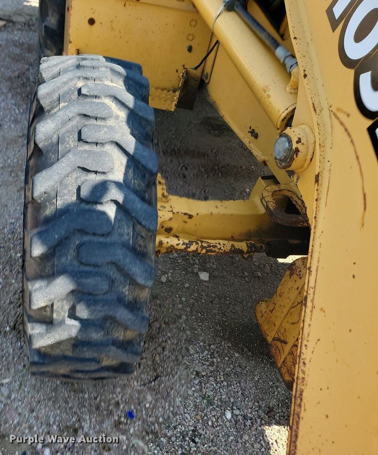 image for item MY9015 1998 John Deere 310SE  backhoe