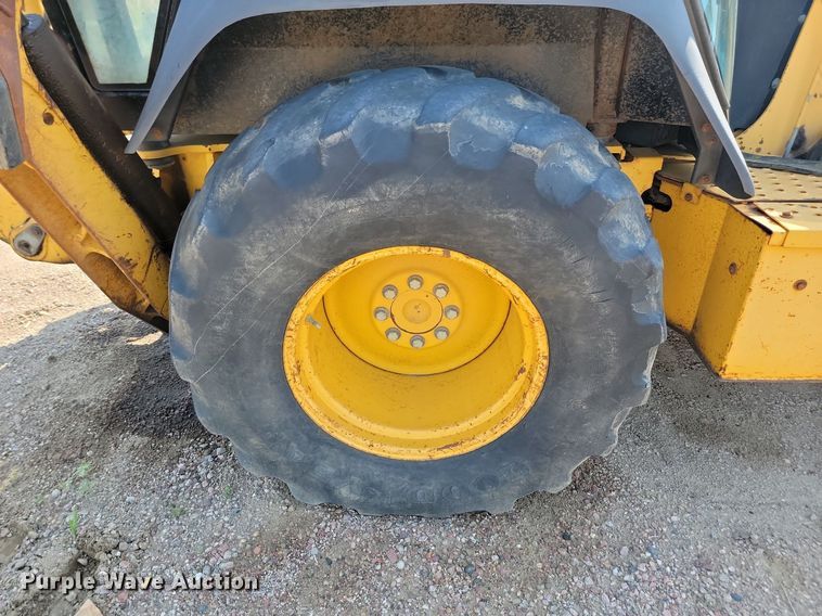 image for item MY9015 1998 John Deere 310SE  backhoe