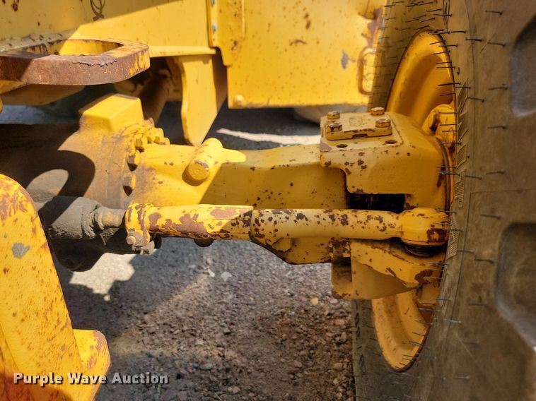 image for item MY9015 1998 John Deere 310SE  backhoe