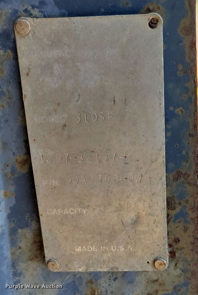 image for item MY9015 1998 John Deere 310SE  backhoe