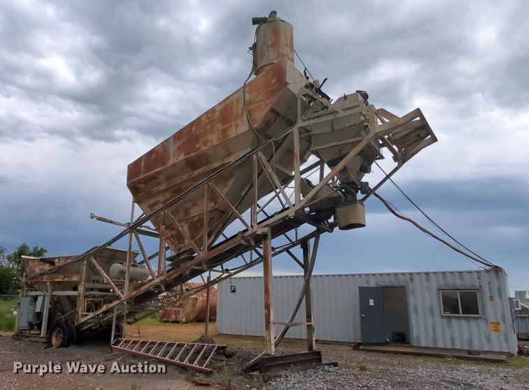 image for item MY9472 1972 Vince-hagan HT-7250-25  batch plant