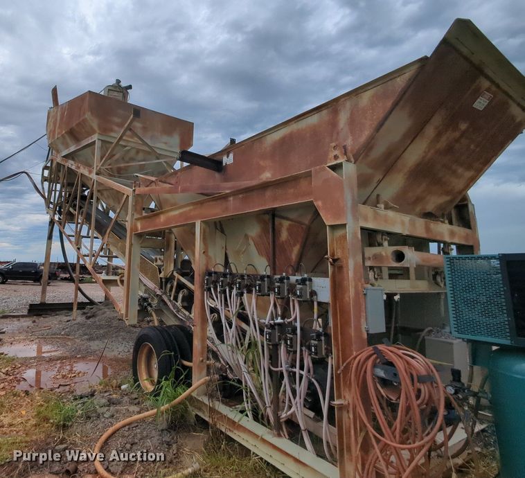 image for item MY9472 1972 Vince-hagan HT-7250-25  batch plant