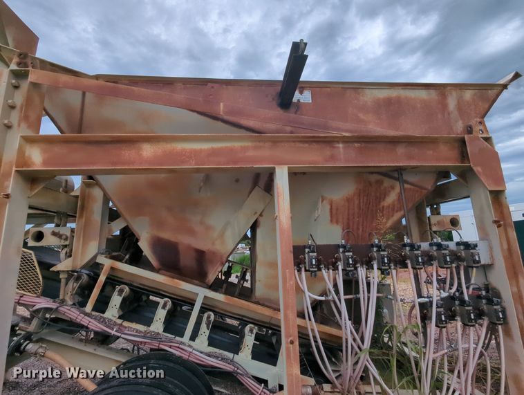 image for item MY9472 1972 Vince-hagan HT-7250-25  batch plant