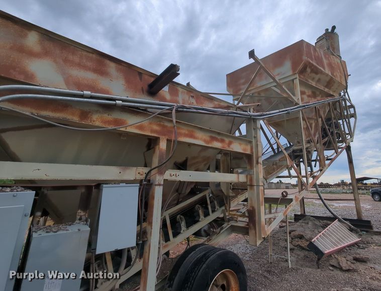 image for item MY9472 1972 Vince-hagan HT-7250-25  batch plant