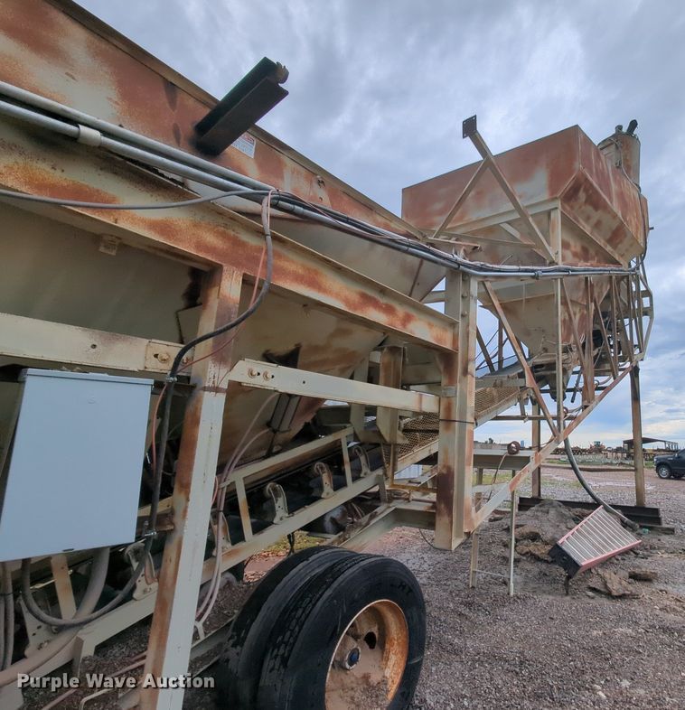 image for item MY9472 1972 Vince-hagan HT-7250-25  batch plant