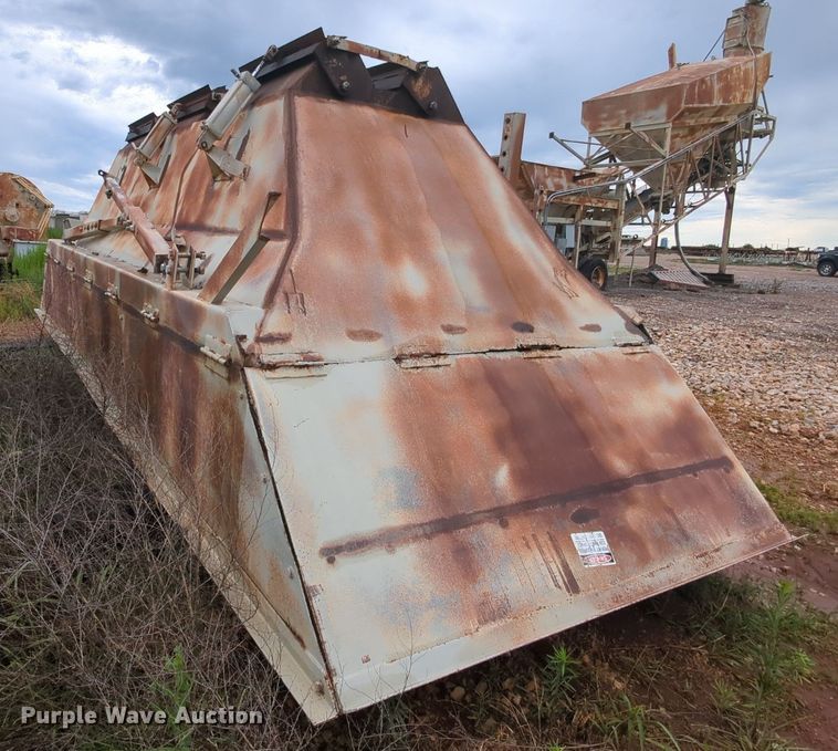 image for item MY9472 1972 Vince-hagan HT-7250-25  batch plant