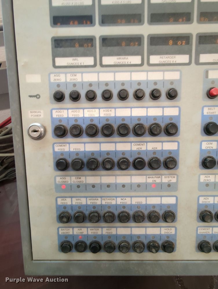 image for item MY9472 1972 Vince-hagan HT-7250-25  batch plant