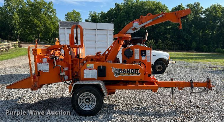 image for item NA9001 2018 Bandit Intimidator 12XP  wood chipper